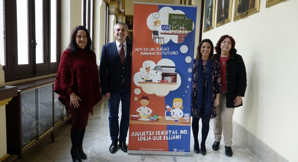 Málaga apuesta por una Navidad sin sexismo en los juguetes