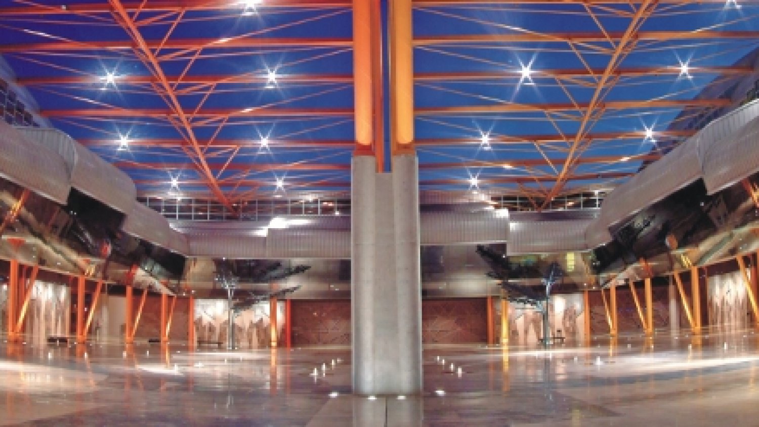 FYCMA participa en un foro de turismo urbano en Valencia para mostrar las oportunidades de la industria de congresos y reuniones