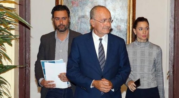 El alcalde de Málaga anula las multas y abre el camino para solucionar la crisis del ruido en los colegios