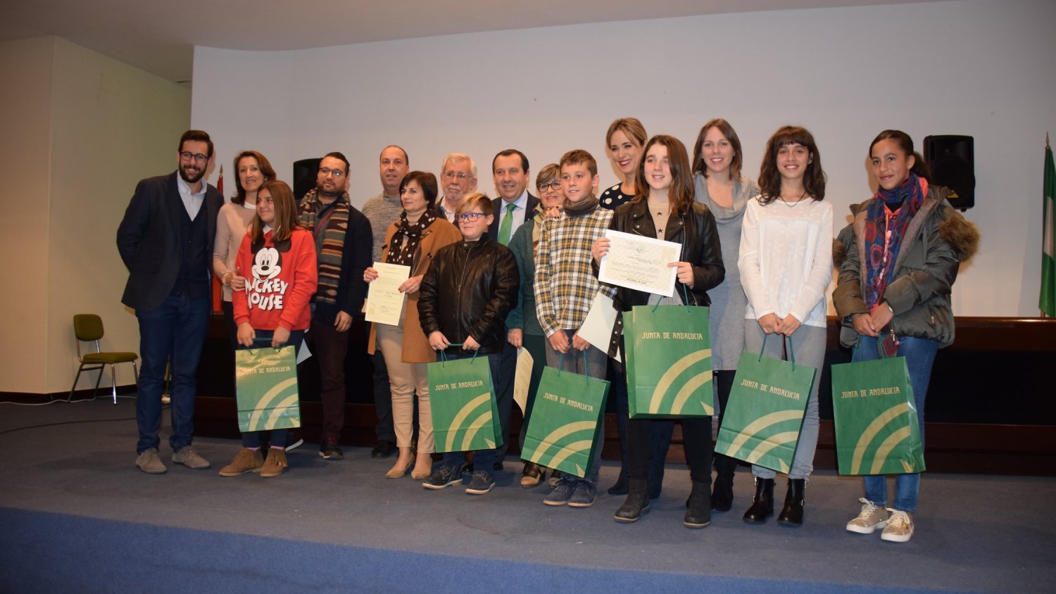 La Junta premia a seis escolares malagueños en el Certamen Literario 'Solidaridad en Letras'