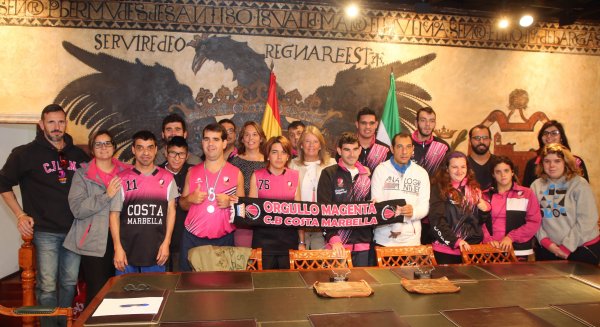 Marbella apoya al equipo de baloncesto adaptado del CB Costa Marbella, subcampeón de Andalucía