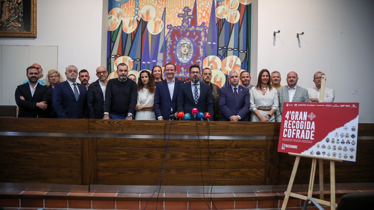 El Ayuntamiento y las cofradías organizan la 'IV Gran Recogida Cofrade'