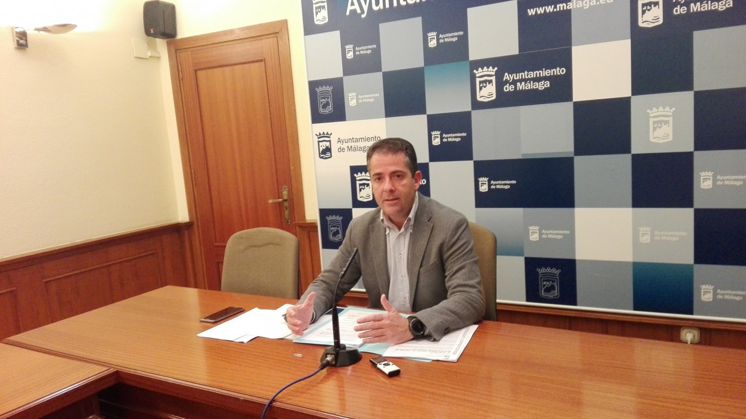 Málaga aprueba el proceso de selección para contratar 742 peones dentro del Plan Autonómico de Inclusión