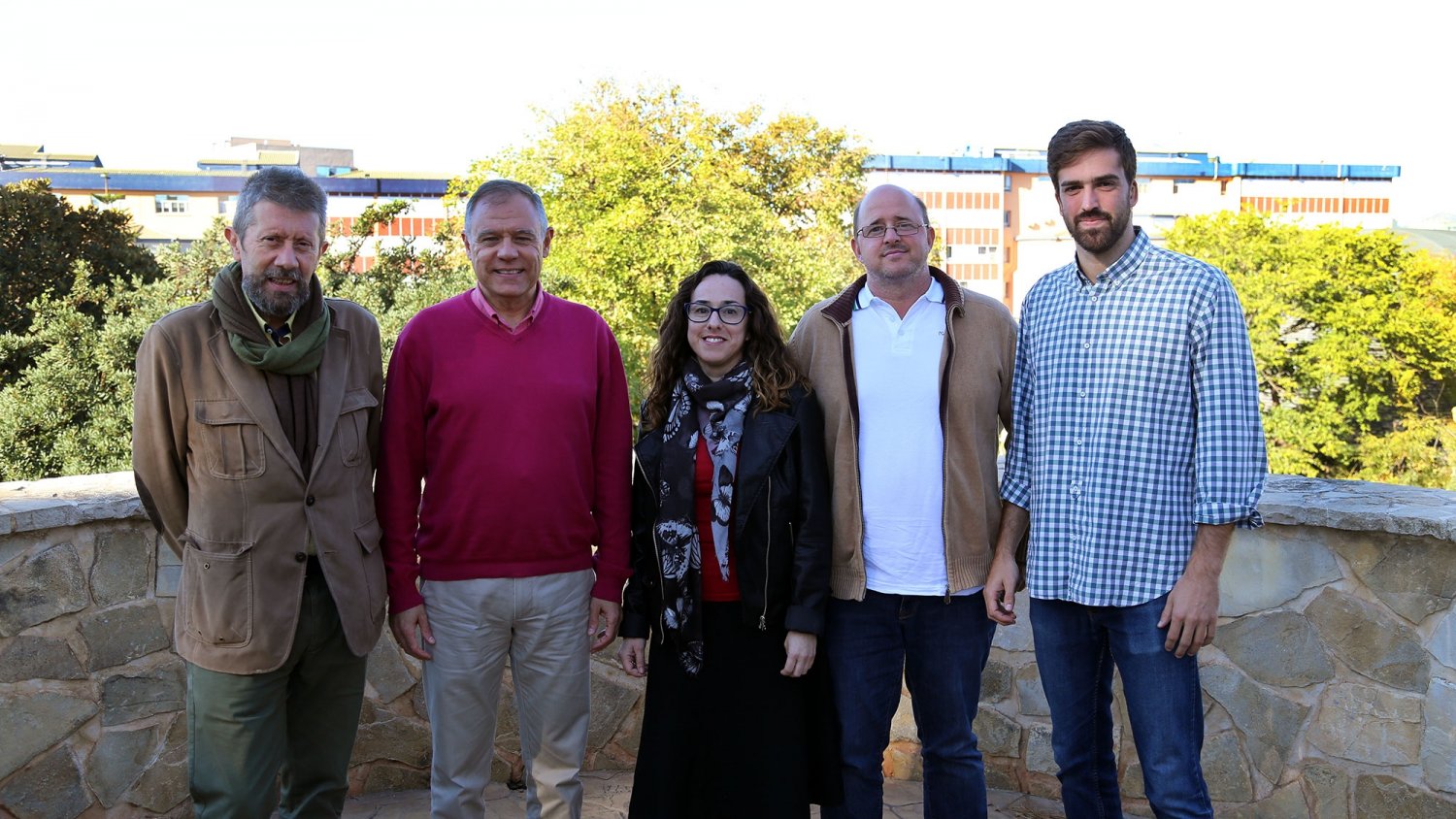 Las oscilaciones atmosféricas del Atlántico Norte modulan la distribución local de un alga en el mar de Alborán