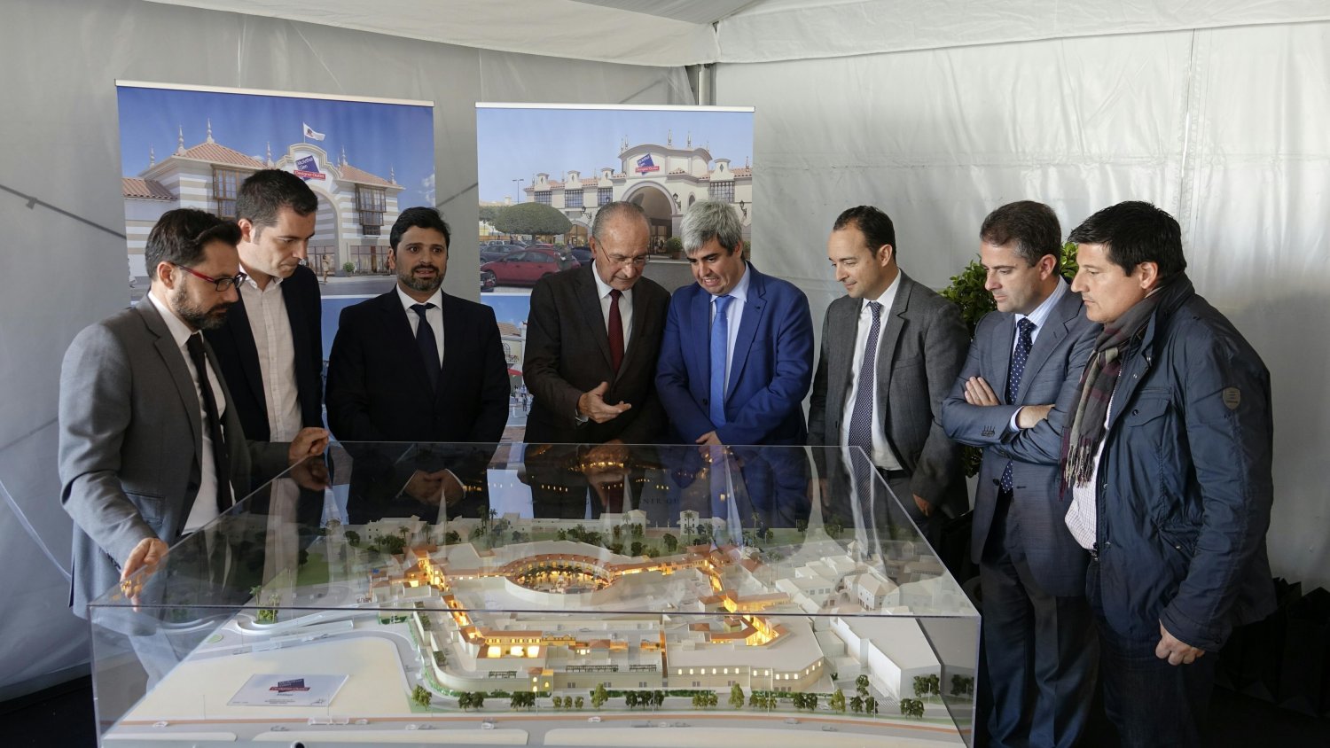 Málaga coloca la primera piedra del primer designer outlet del sur de España