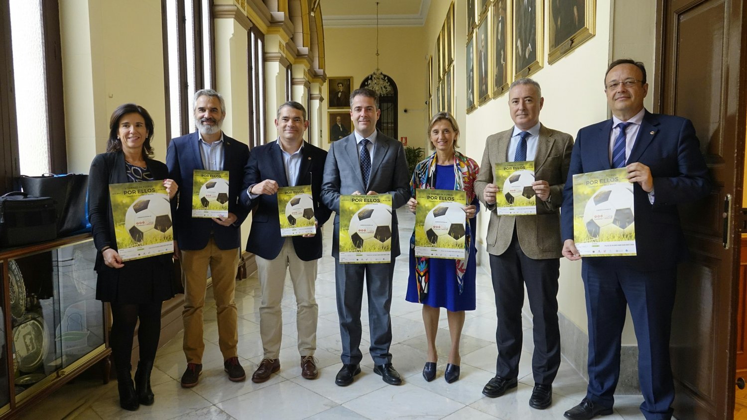 El V Torneo de Fútbol ‘Por Ellos’ reúne a 7 colegios profesionales a beneficio de la ‘Fundación Harena’