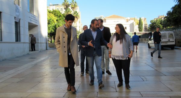 Ciudadanos pide incorporar a guías especializados en las rutas turísticas cofrades