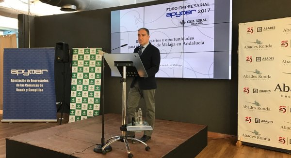 La mejora de la conexión por carretera y la promoción cultural, retos de Ronda para Bendodo