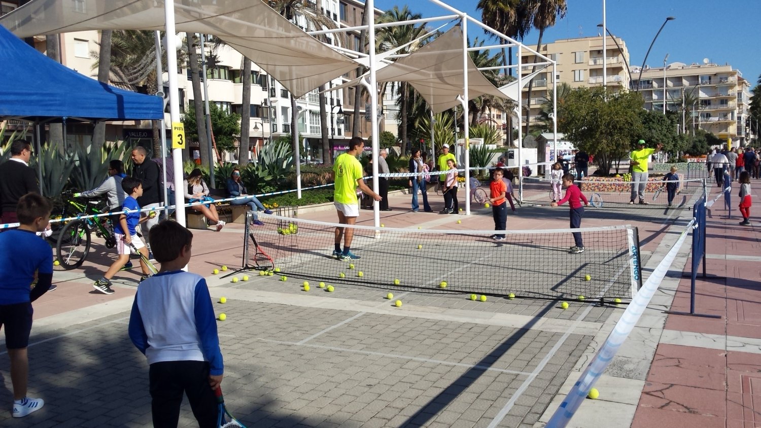 Éxito de la I Jornada “Estepona Street Tennis”