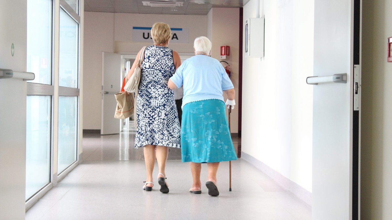 Investigadores de la UMA y del Clínico constatan la pérdida de calidad de vida de los cuidadores de enfermos de alzhéimer