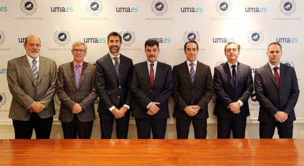 La UMA refuerza su relación con Indra para impulsar el Máster en Informática