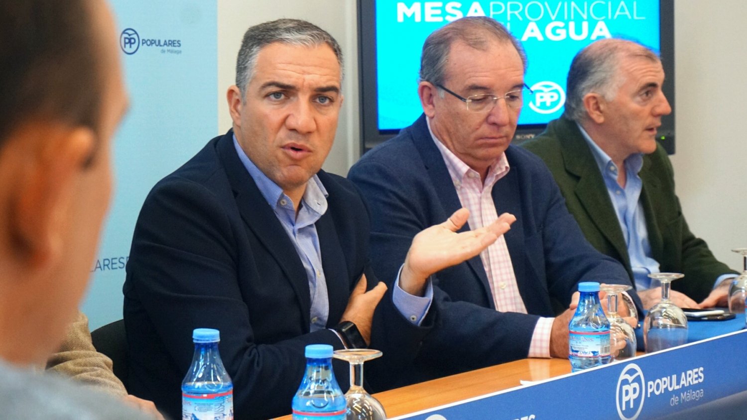Bendodo reivindica los objetivos tras la formación de la Mesa del Agua