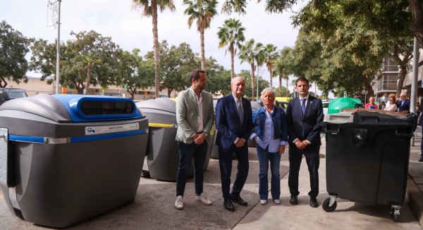 El Ayuntamiento sustituye los 12.669 contenedores de la ciudad por unos de nueva generación
