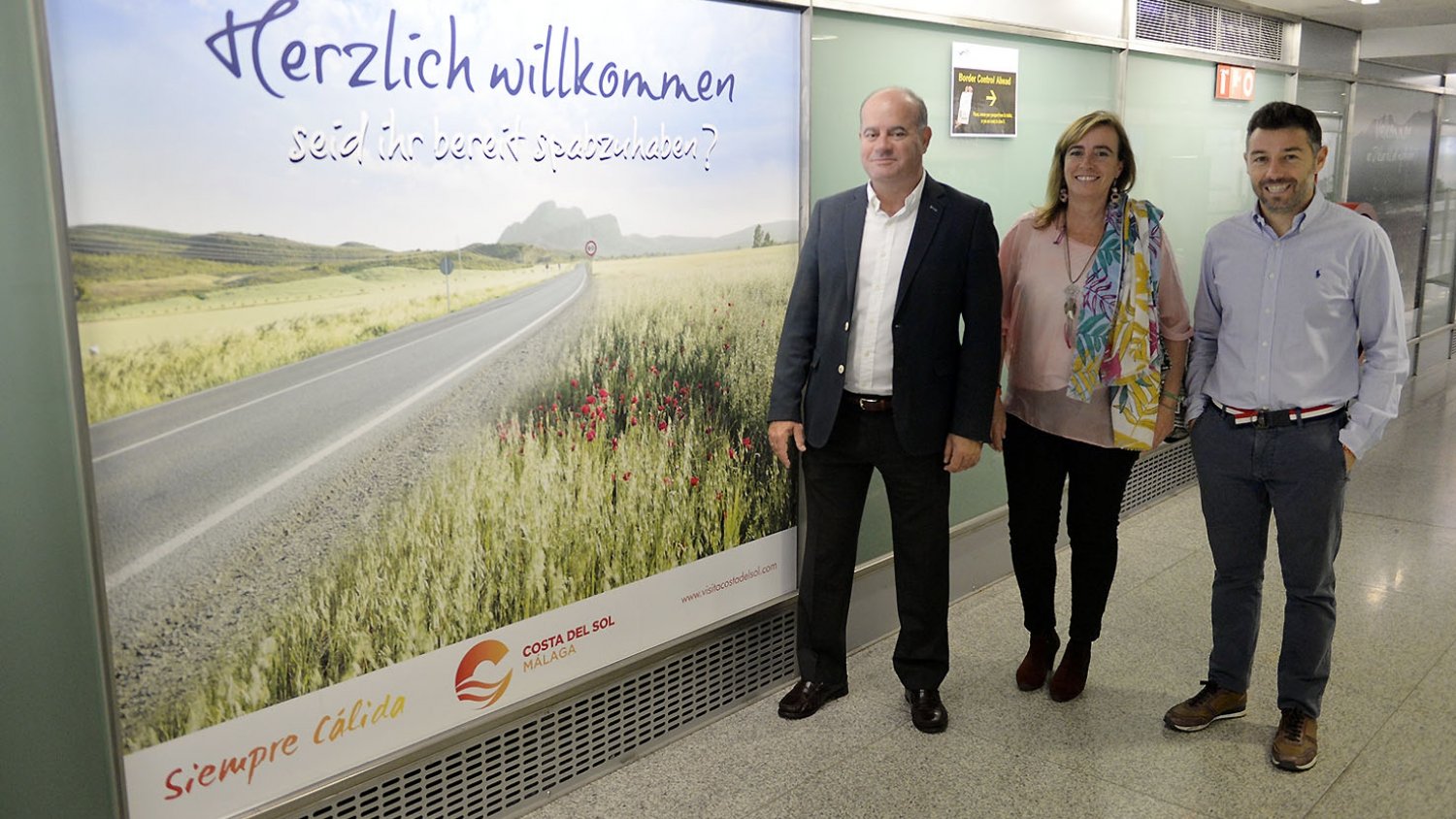 Antequera se promociona en el Aeropuerto de Málaga con la campaña “Siempre Cálida”