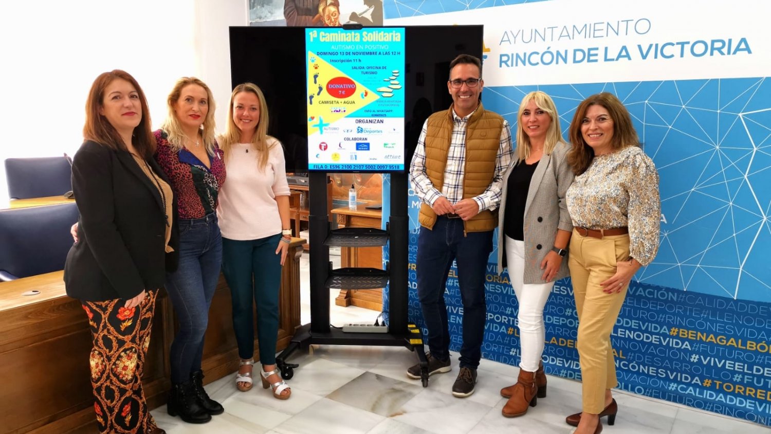Rincón de la Victoria celebra la 1º Caminata Solidaria Autismo en Positivo