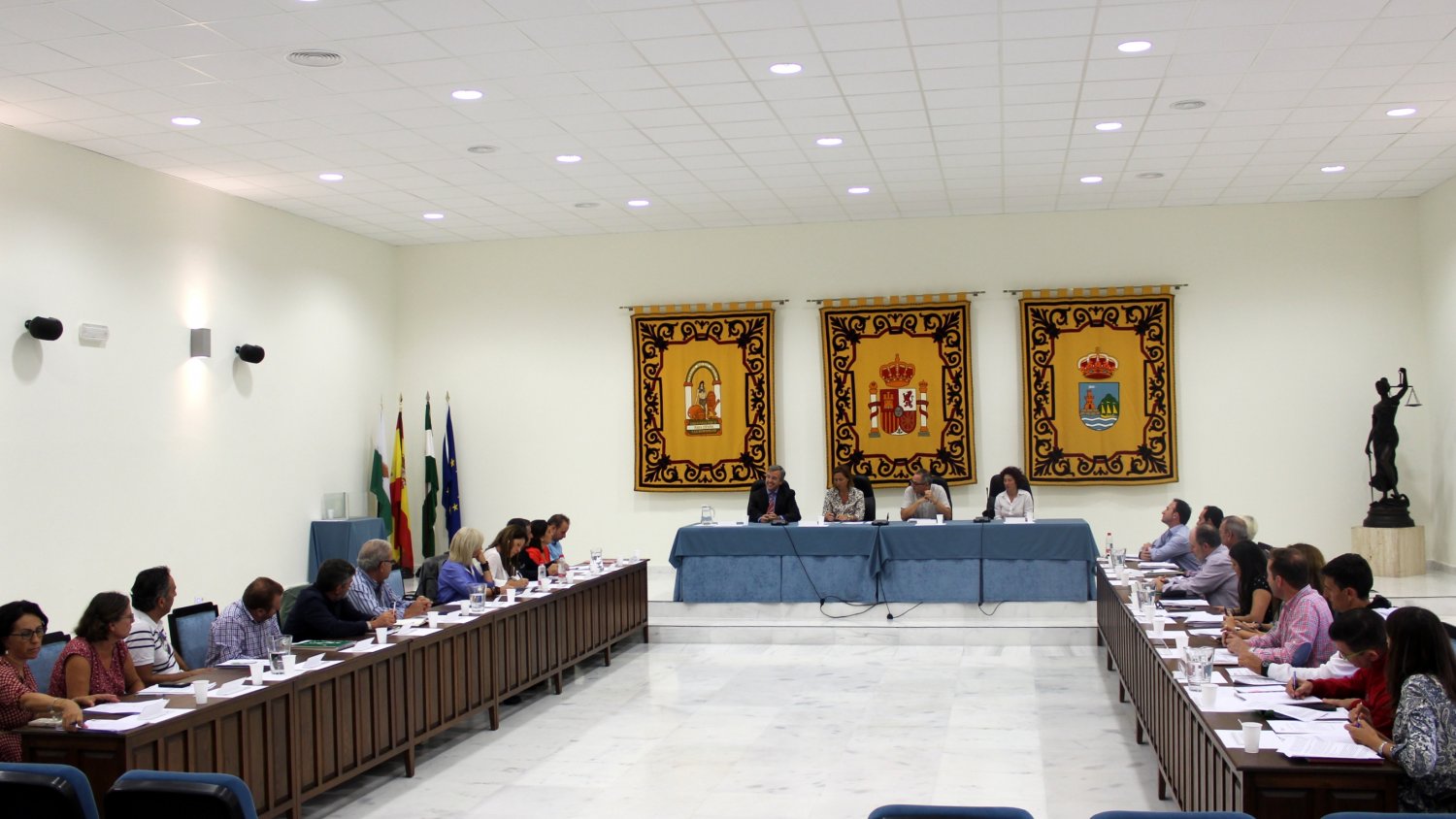 Estepona amplía el número de talleres destinados a reducir los casos de absentismo escolar