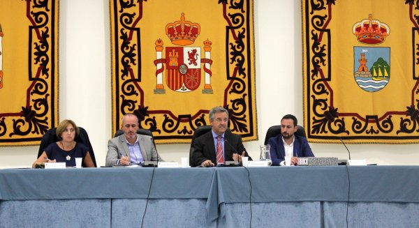El pleno de Estepona ratifica la disolución de las diez últimas empresas municipales de la era GIL