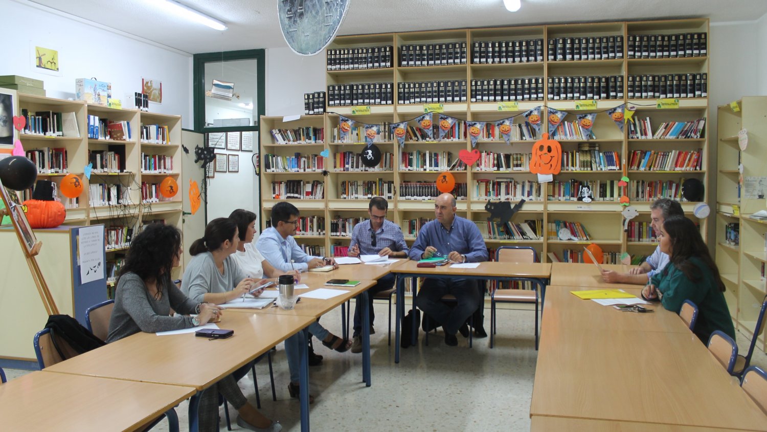 El Consejo Escolar Municipal vuelve a reunirse para abordar la actualidad educativa de Mijas