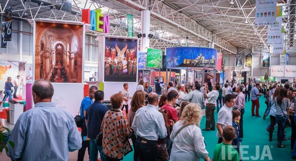 Torre del Mar y Vélez-Málaga acuden a Jaén para promocionar su oferta en la XVI Feria de Turismo Interior Tierra Adentro
