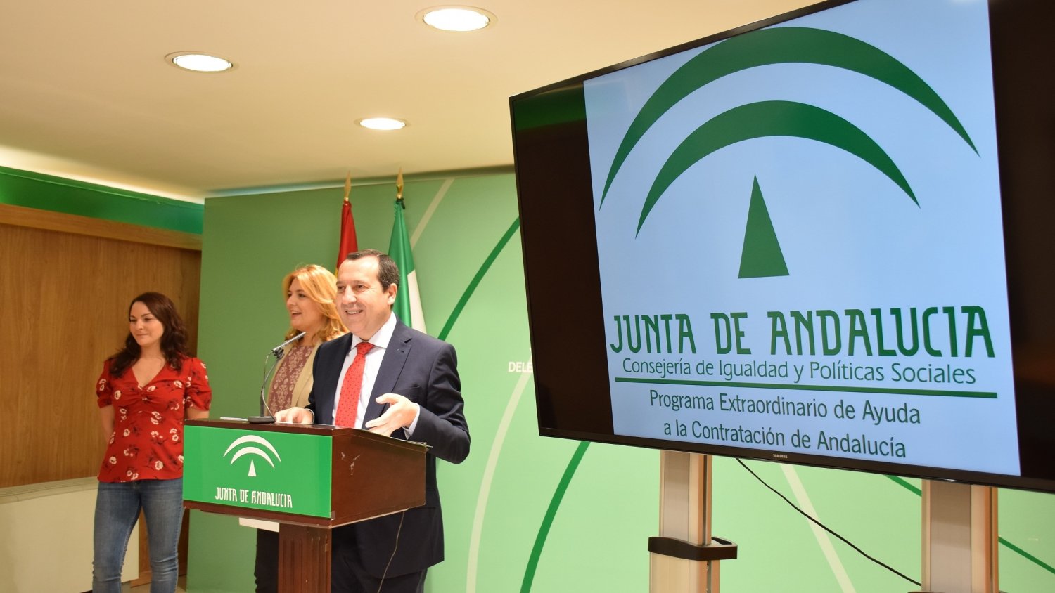 La Junta destina 6,6 millones de euros a los ayuntamientos malagueños para el Programa Extraordinario de Ayuda a la Contratación