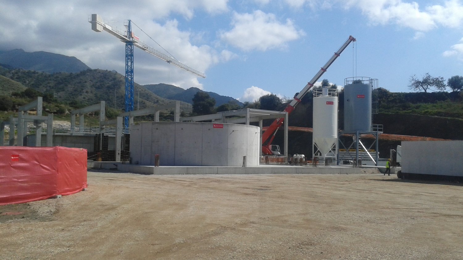 El Ministerio de Agricultura y Pesca, Alimentación y Medio Ambiente garantiza la continuidad de las obras de la depuradora de Nerja