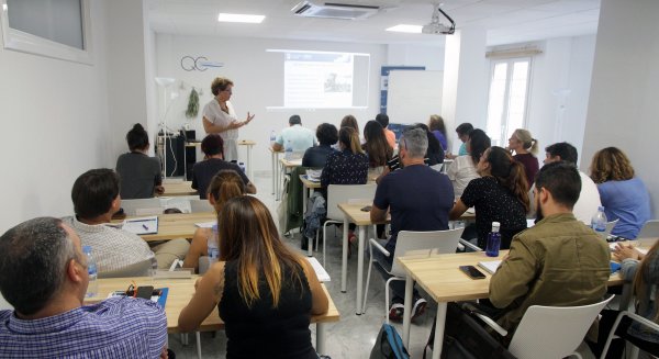 Unicaja traslada a emprendedores de Málaga las claves de financiación a la hora de crear empresas