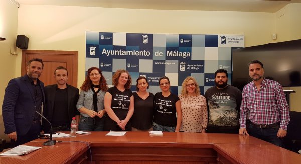 Málaga para la Gente presenta una iniciativa para que los alumnos sordos puedan contar con intérpretes en las aulas