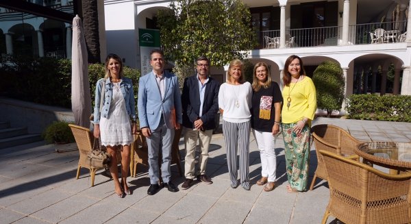 El PP exige a la Junta la apertura ya de los restaurantes de La Cónsula y La Fonda