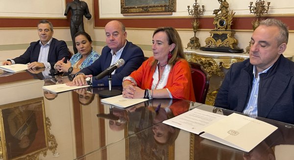 El Ayuntamiento y Área Sanitaria inician el Aula de Excelencia en Medicina Interna Ciudad de Antequera