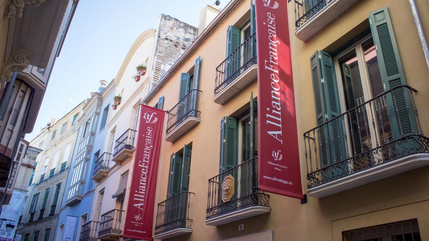 La Alianza Francesa de Málaga celebra medio siglo de idilio con la ciudad con una fiesta en el Buque Dixmude