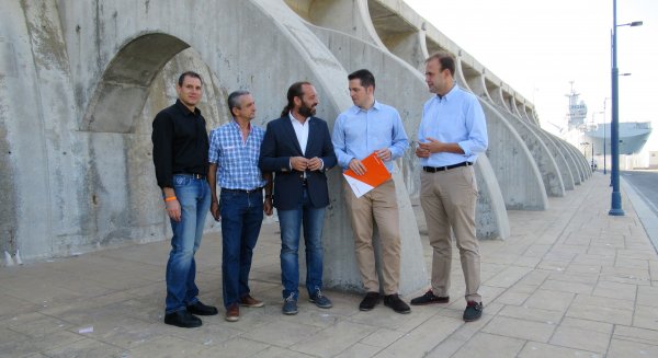 Ciudadanos pide a la Junta que escoja el trámite ambiental abreviado para el hotel del dique de Levante