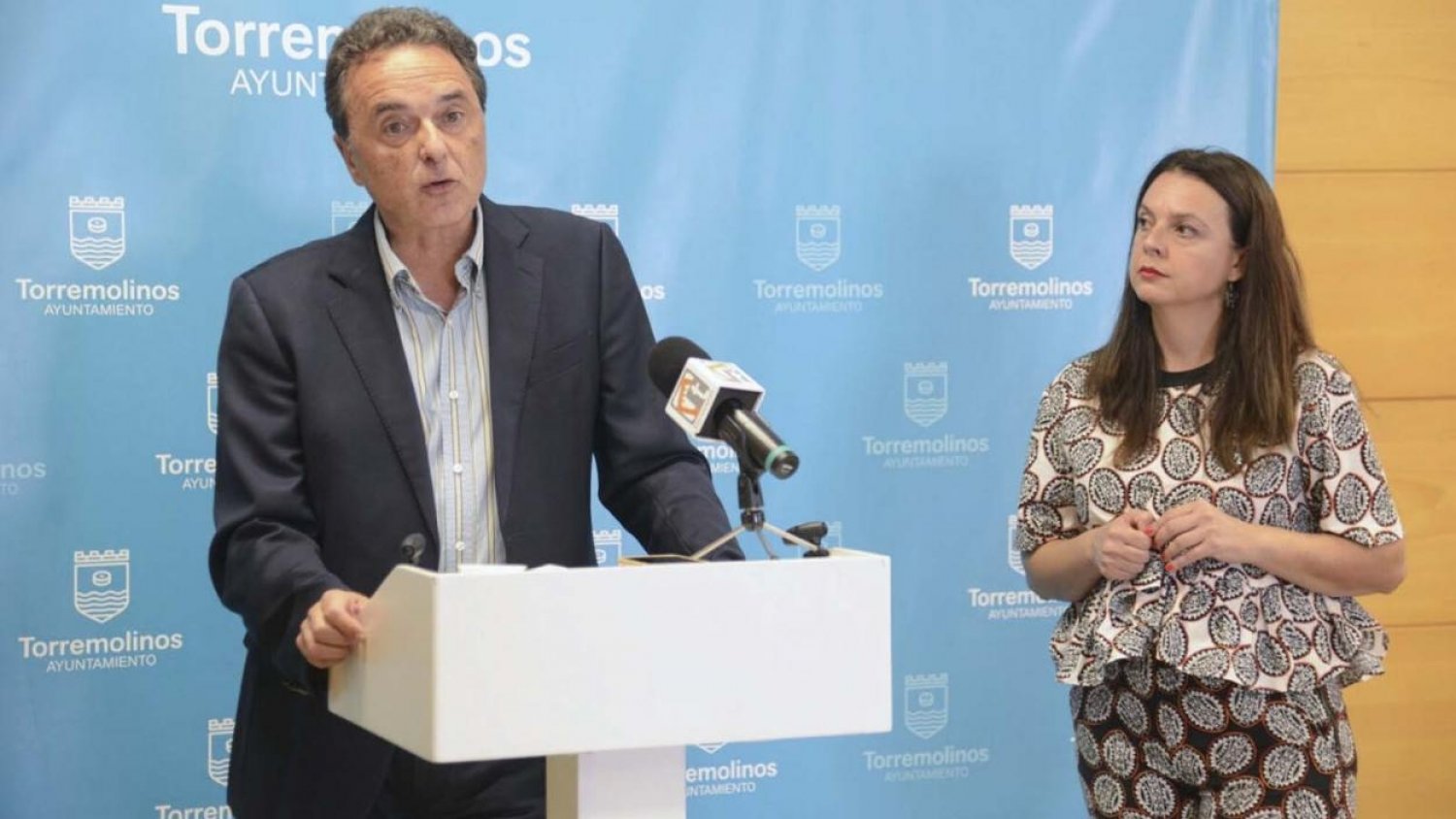 El alcalde de Torremolinos José Ortiz anuncia una rebaja del 25% del recibo del IBI para 2018