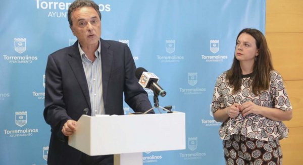 El alcalde de Torremolinos José Ortiz anuncia una rebaja del 25% del recibo del IBI para 2018