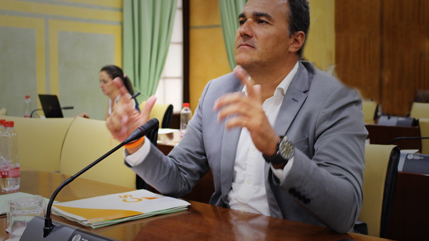 Ciudadanos reivindica en el Parlamento andaluz la necesidad de trasvasar agua del pantano de Iznájar a Antequera