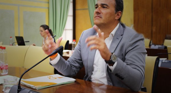 Ciudadanos reivindica en el Parlamento andaluz la necesidad de trasvasar agua del pantano de Iznájar a Antequera