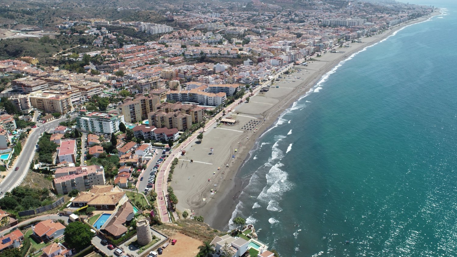 Rincón de la Victoria informa de la apertura de plazo para solicitar instalaciones desmontables en la playa