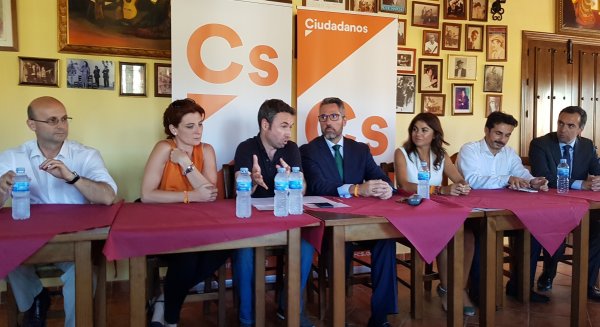 Guillermo Díaz: “Si el PP quiere abrir vías nuevas con Cs, tiene que desinfectar de corrupción la provincia”