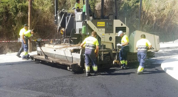 Se abre el tráfico al completo en la calle Alcalá Galiano tras su remodelación integral en Fuengirola