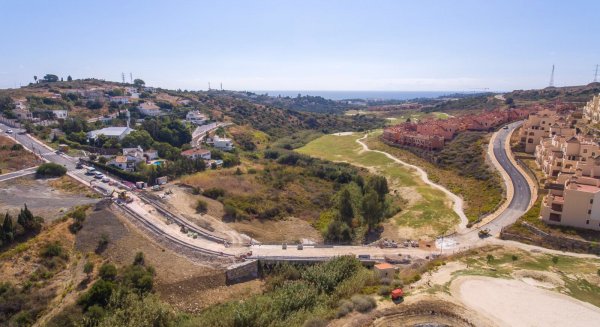 Estepona impulsa una nueva conexión en Valle Romano que unirá a más de 2.000 vecinos y dará acceso al Hospital