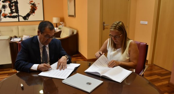 Fuengirola alcanza un convenio de colaboración con la Fundación Cajasol de cara a la próxima Navidad