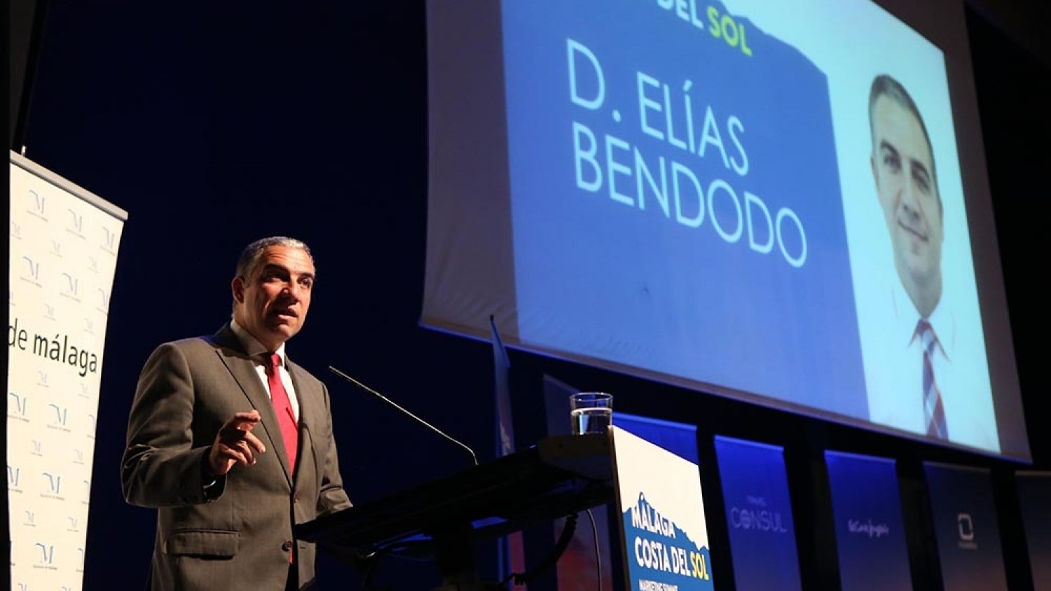 Elías Bendodo considera 'vital' continuar posicionando el destino Costa del Sol en el uso de Big Data