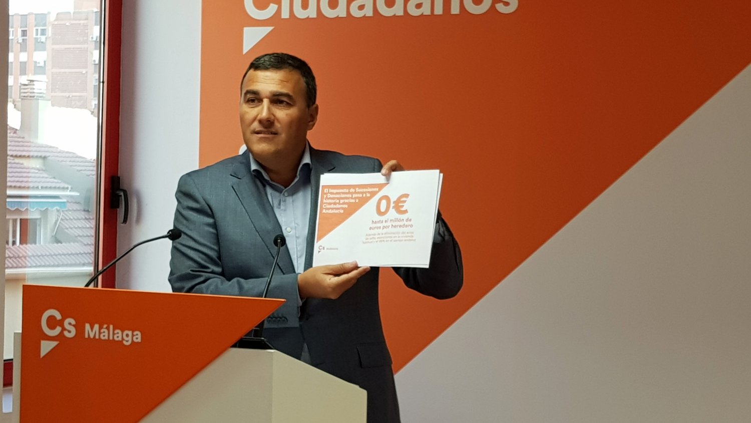 Carlos Hernández: “La supresión histórica del impuesto de sucesiones es de justicia social”