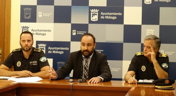 La Policía Local de Málaga implanta una nueva metodología en la inspección de establecimientos