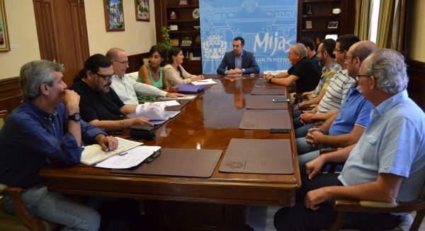 Mijas más cerca de la regularización de viviendas con la redacción del nuevo Plan de Ordenación del Territorio
