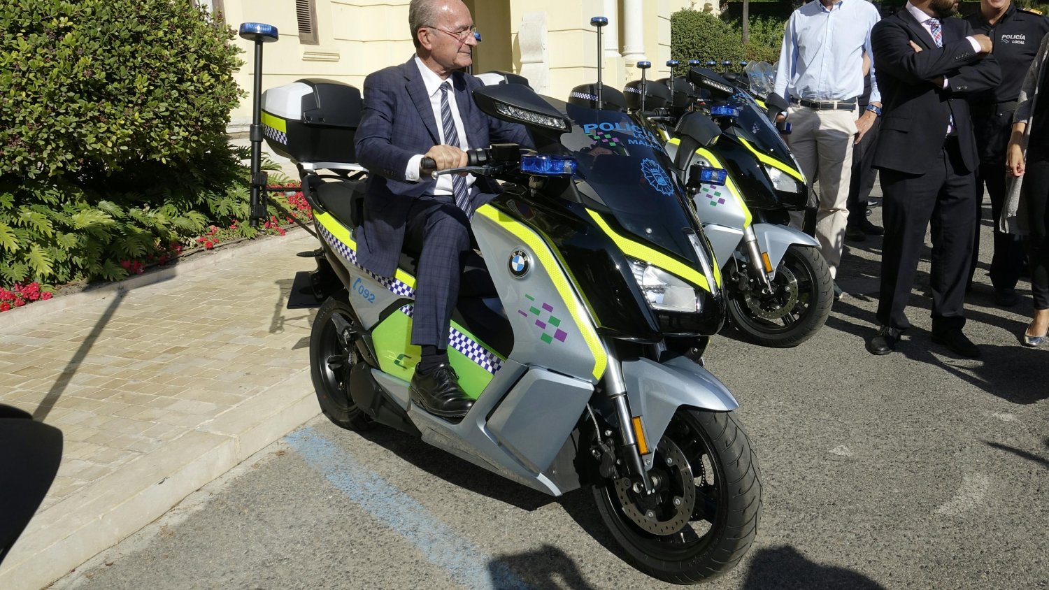 La Policía Local de Málaga incorpora a su flota 20 nuevas motos, 3 de ellas eléctricas