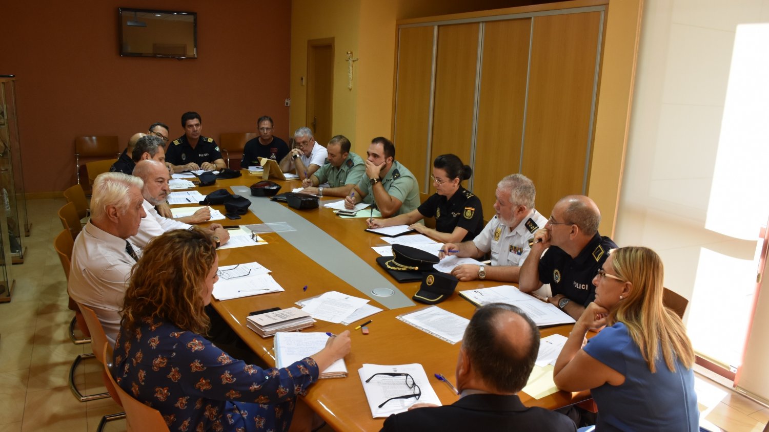 Fuengirola encarga un dispositivo de Policía Local para velar por el buen desarrollo de las festividades