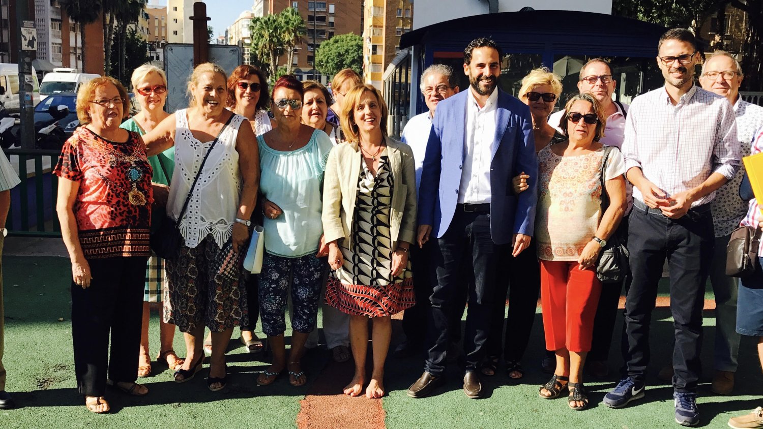 El Grupo Socialista denuncia la falta de limpieza y mal estado de los parques infantiles de Málaga