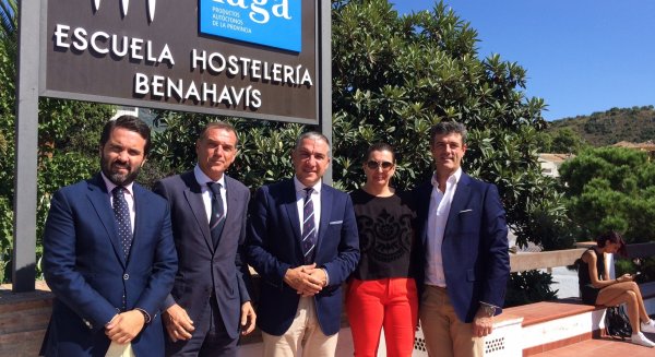Bendodo vincula el éxito del sector turístico en la Costa del Sol a la formación de los profesionales