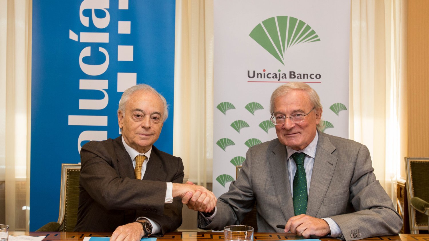Santalucía adquiere Aviva Vida y Pensiones y sus alianzas con Unicaja Banco y EspañaDuero