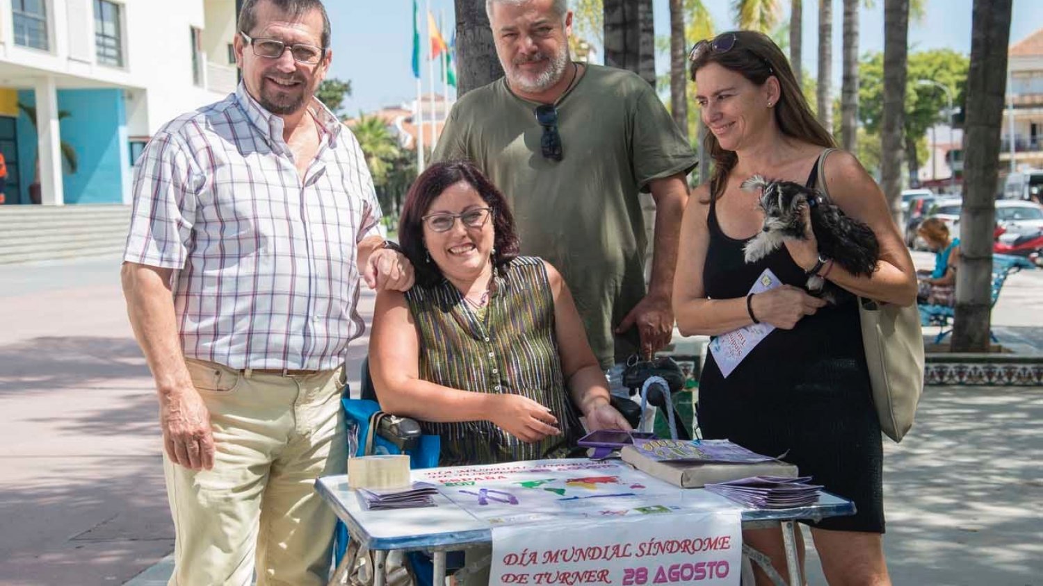 La Asociación Síndrome de Turner da visibilidad al trastorno genético con una mesa informativa en Torremolinos
